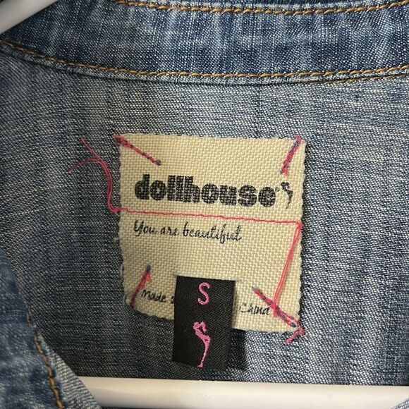 Dollhouse Blue Button Down Denim Shirt(Size Small) - Picture 6 of 8